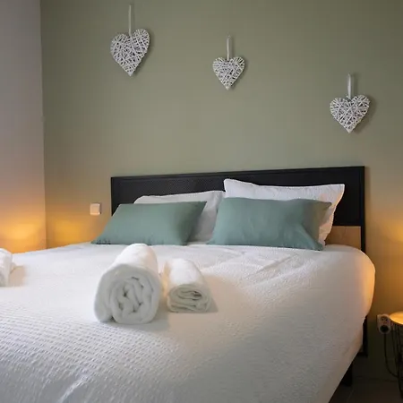 Mon Havre De Paix, Campagne Charentaise